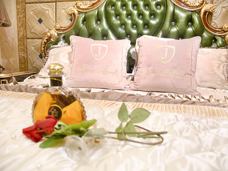 luxury bedroom furniture sets manufacturer for home James Bond