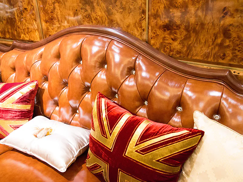 leathertraditional couches supplier for hotel