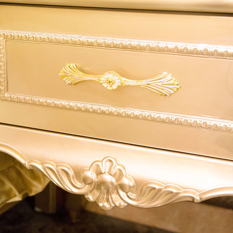 James Bond  Classic bedside table designs solid wood  F093（golden）