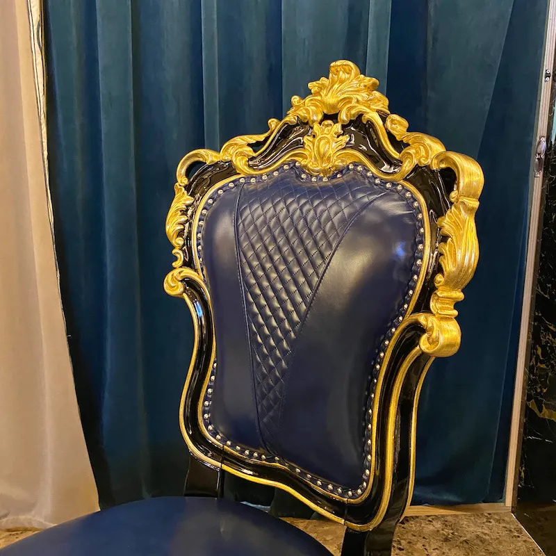 Luxury Italian furniture classic chair C-205b