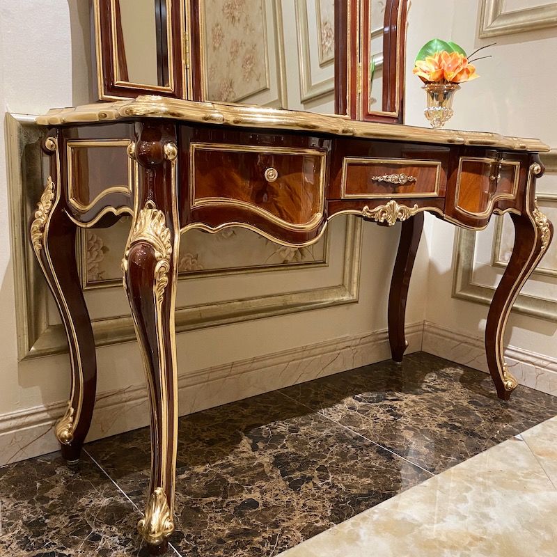 Italian furniture classic style that never goes out of style