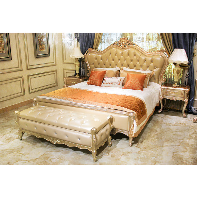 Italian Classic Bed Design 14k Gold And Solid Wood JP632 James Bond Furniture